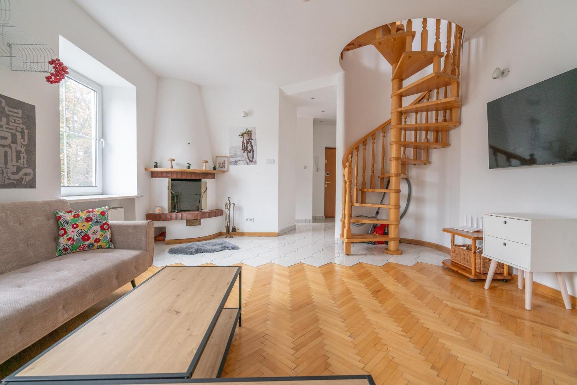 Krakowskie Przedmiescie Apartment *