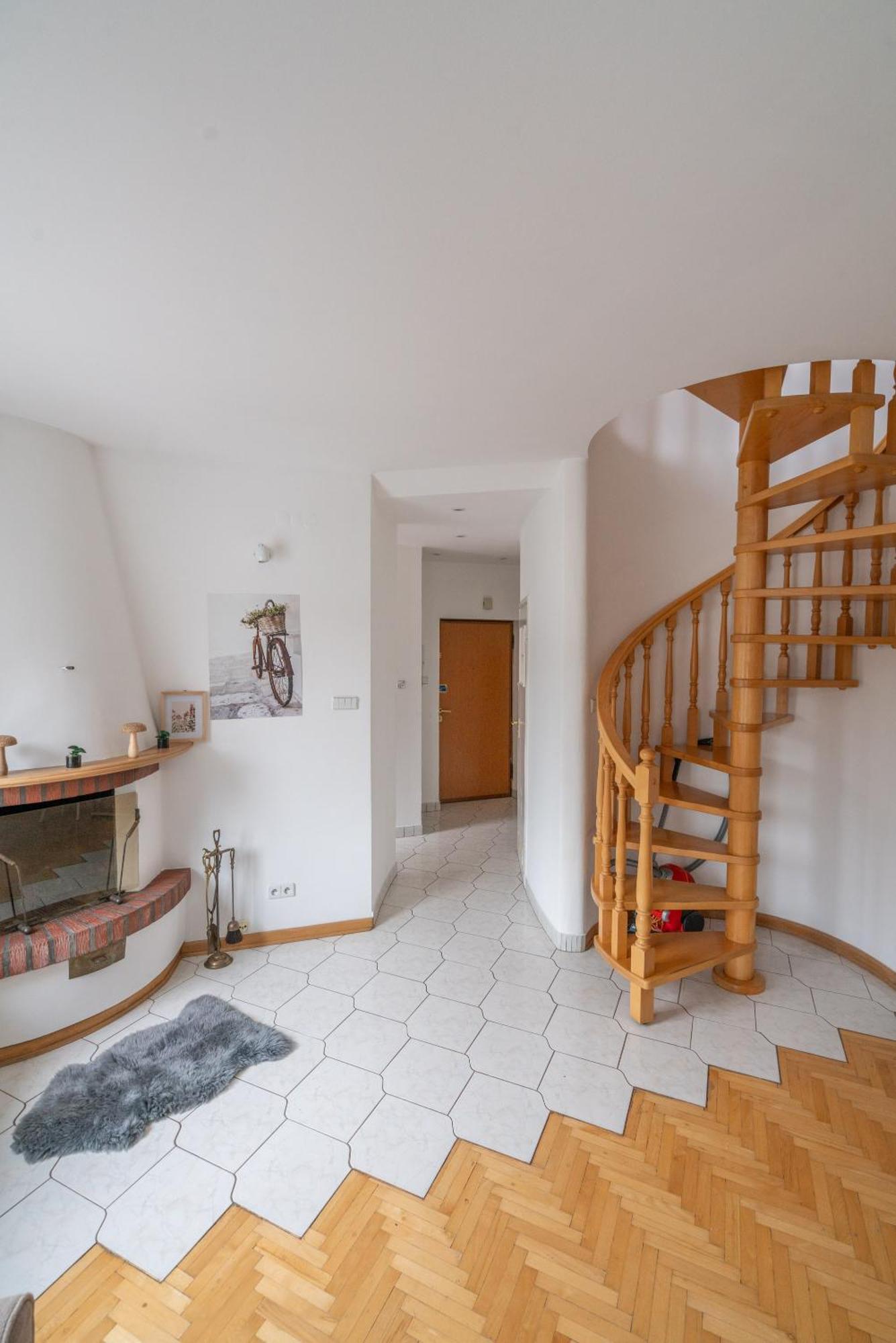 Apartment Krakowskie Przedmiescie Warsaw
