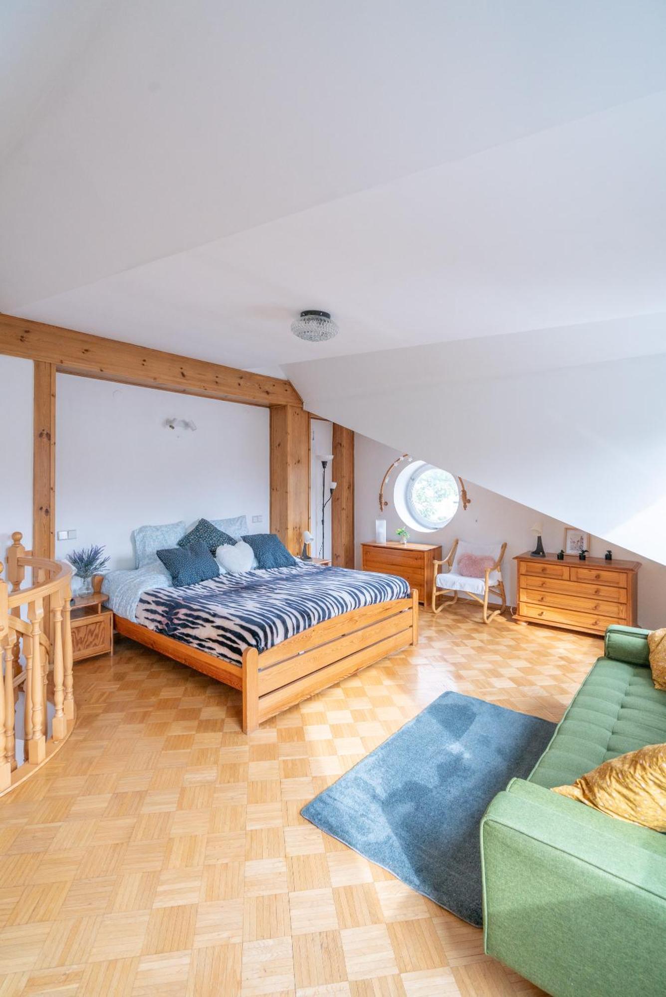 Apartament Krakowskie Przedmiescie Warszawa