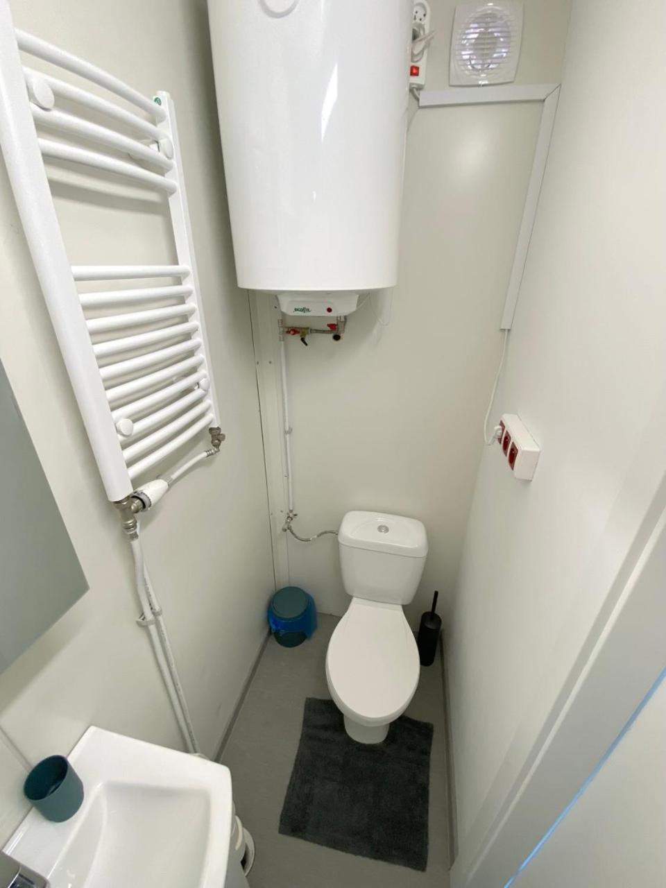 Student House Domaniewska Apartment