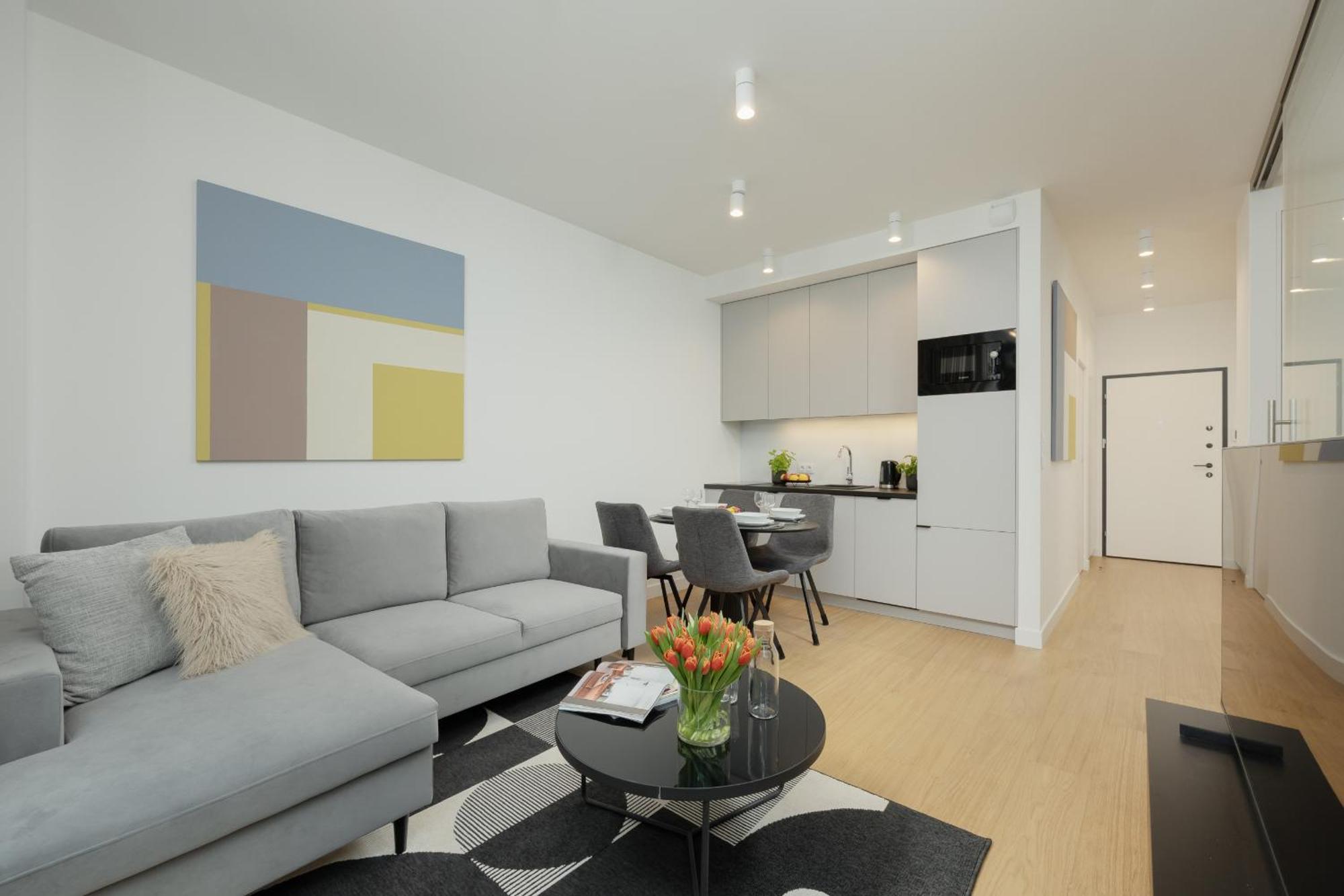 Deluxe In The Center By Renters Apartament