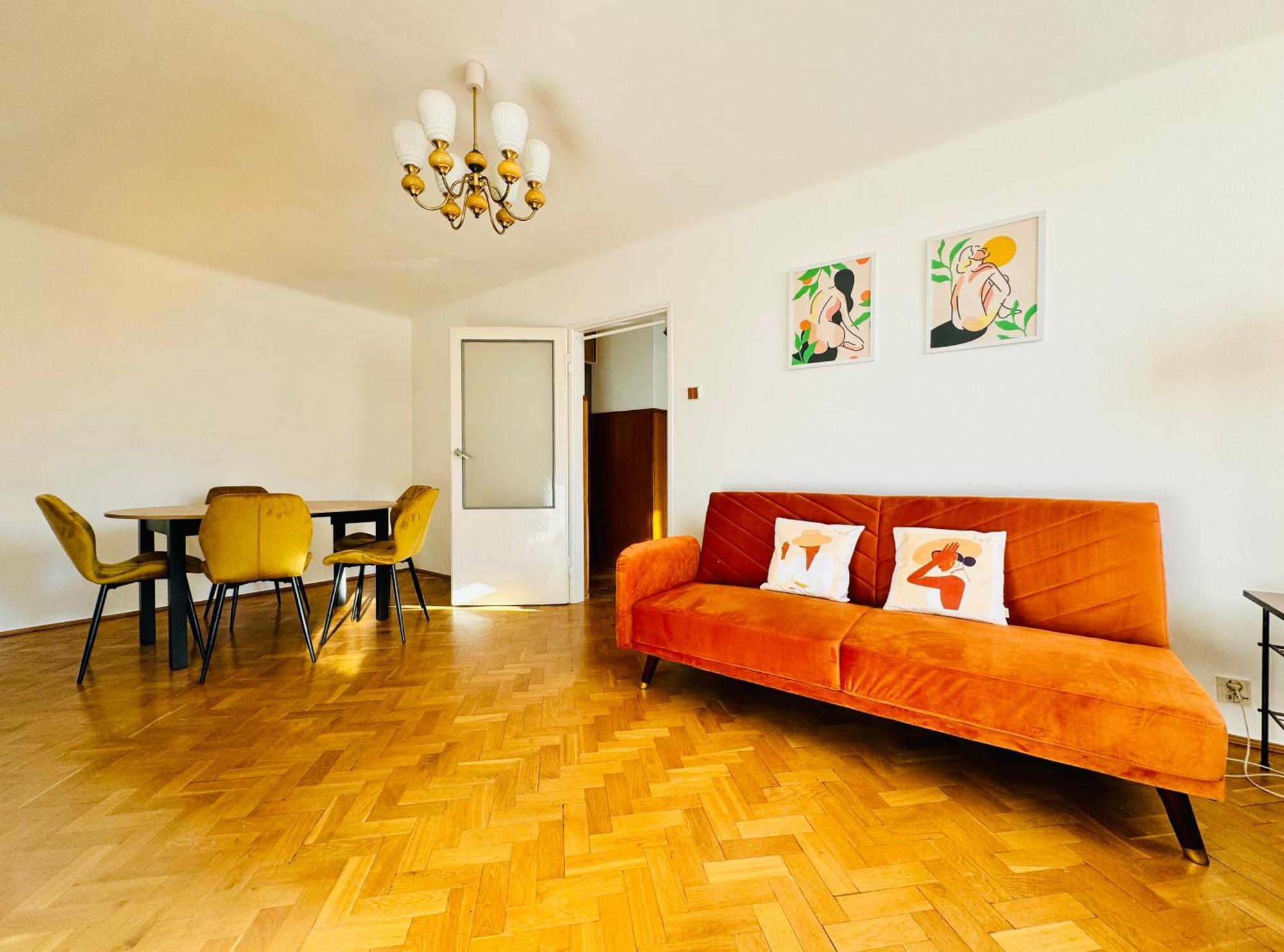 Retro Grzybowska Apartment