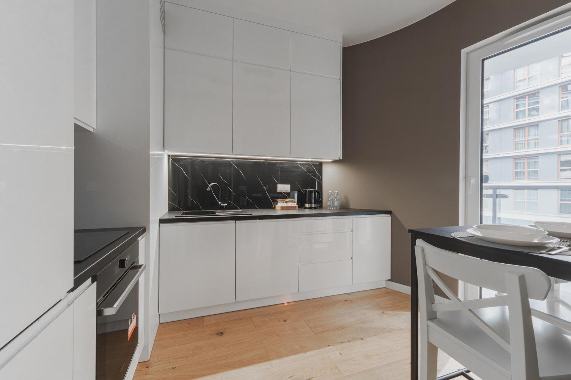 Apartment Wola Tower - 2-room And Free Parking *