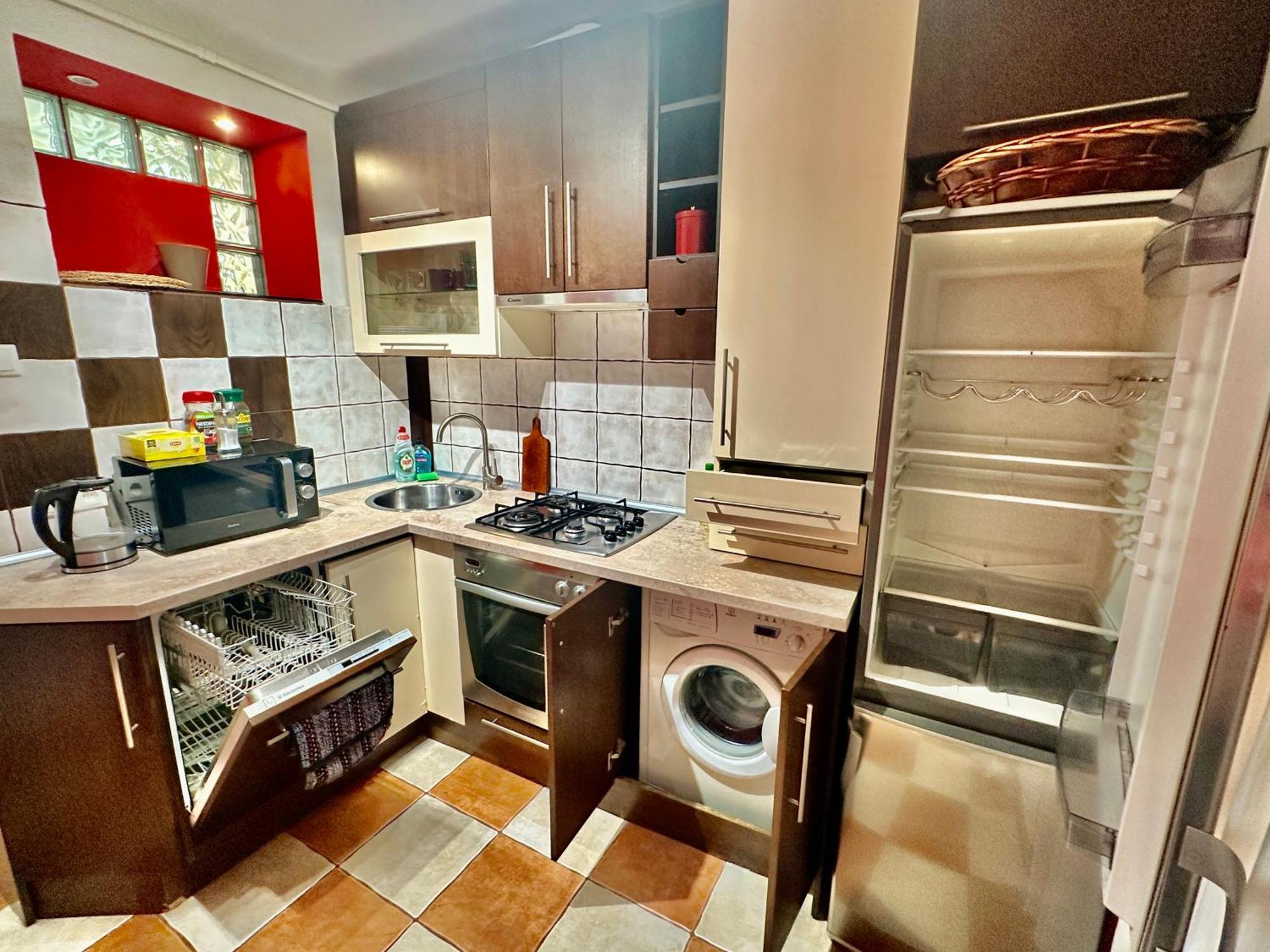 Old Town View Wifi 300 Mb/s Huge Screen Netflix Appletv Amazontv Apartment Warsaw