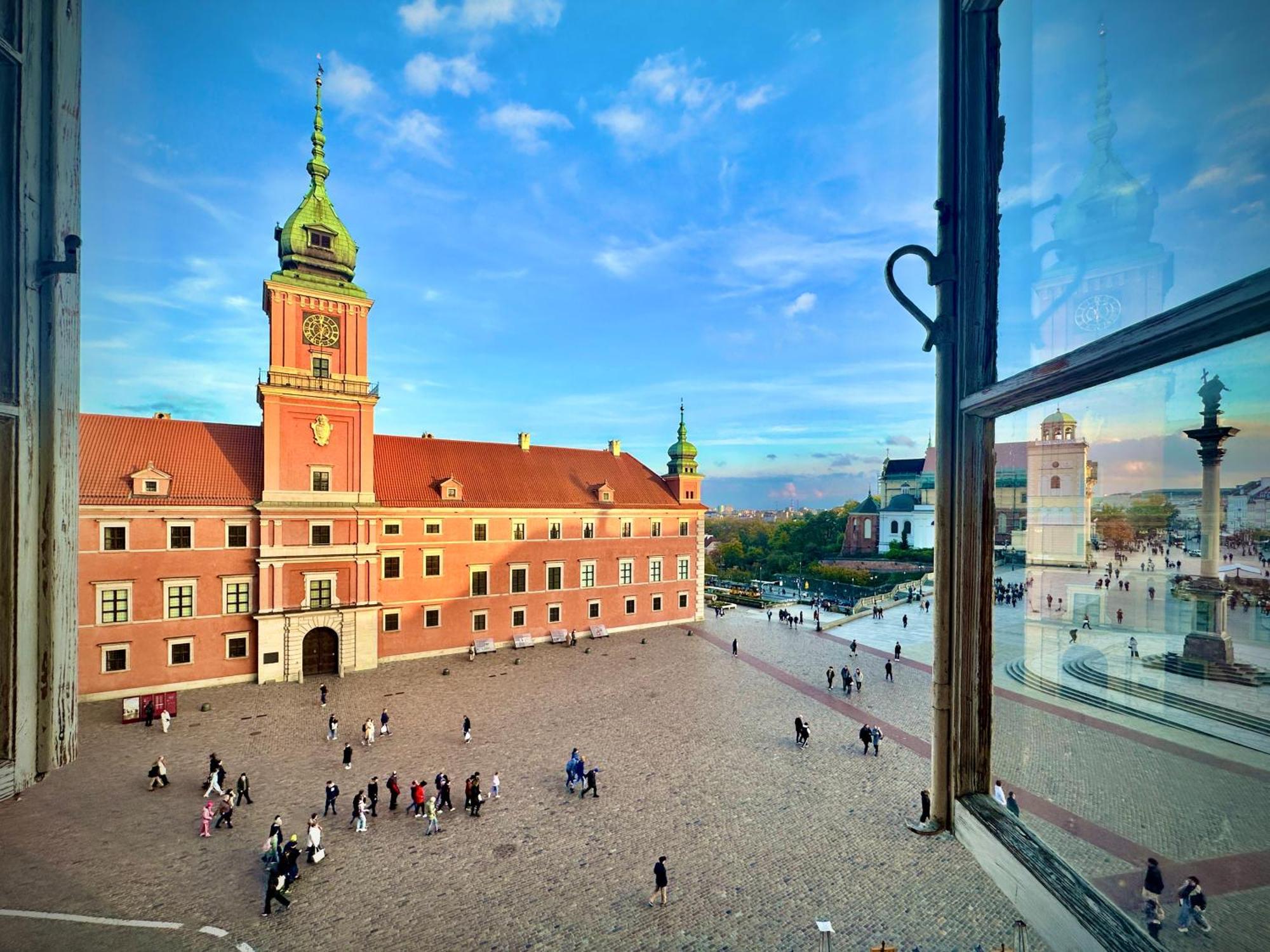 Old Town View Wifi 300 Mb/s Huge Screen Netflix Appletv Amazontv * Warsaw