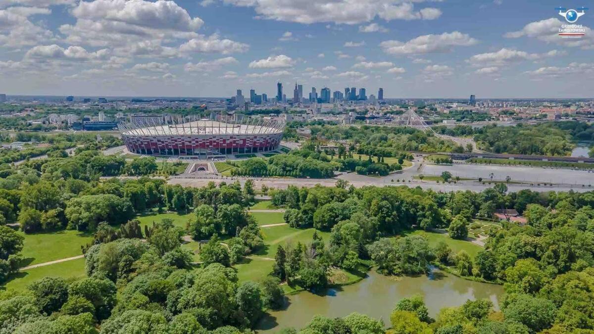 Apartment 3 Metro Wifi 65'tv Netflix Hbo Appletv Amazontv
