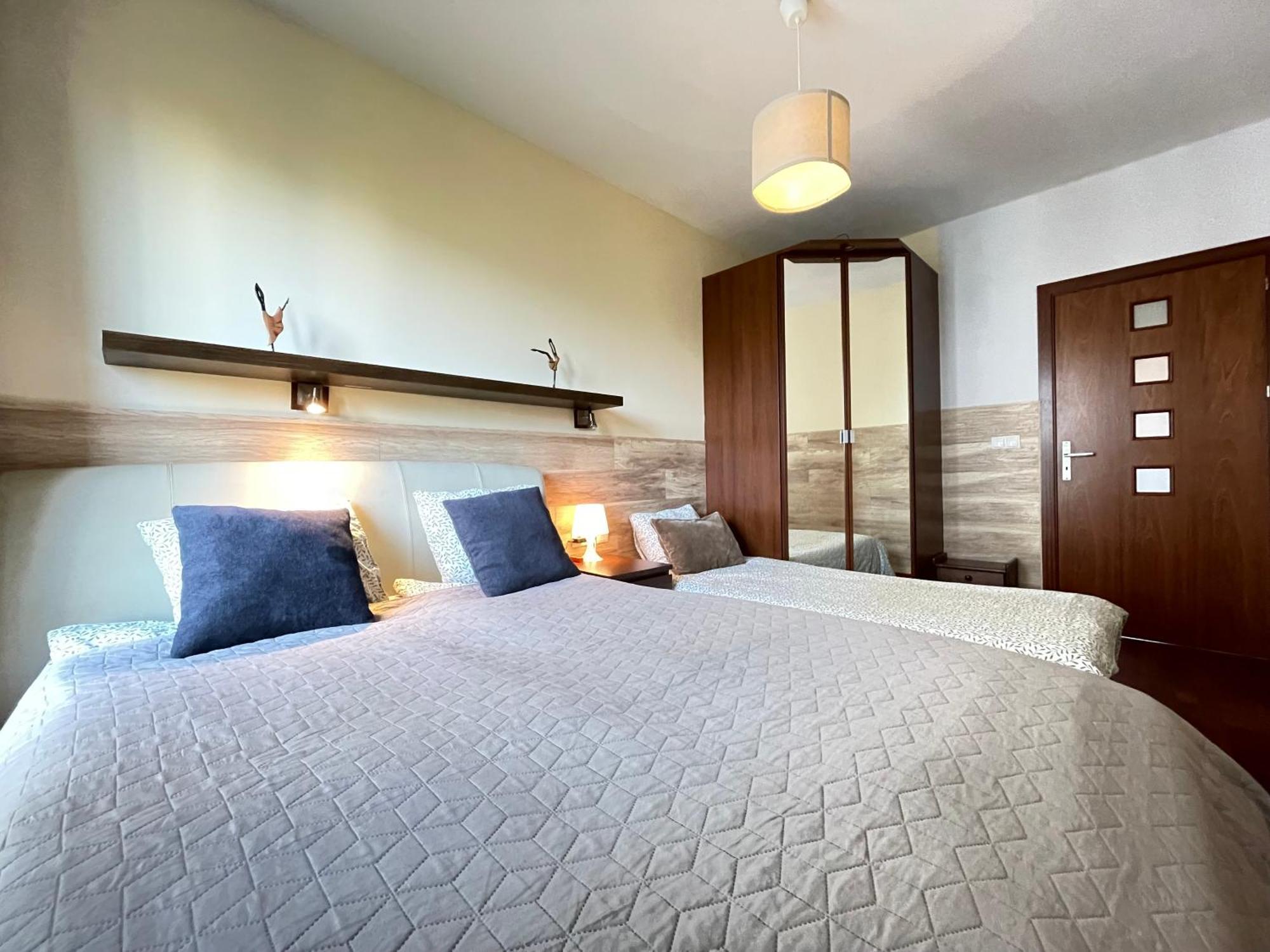 Superior Pulawska, 4 Rooms, 3 Bedrooms, Metro! Recepcion24h! Apartment Warsaw