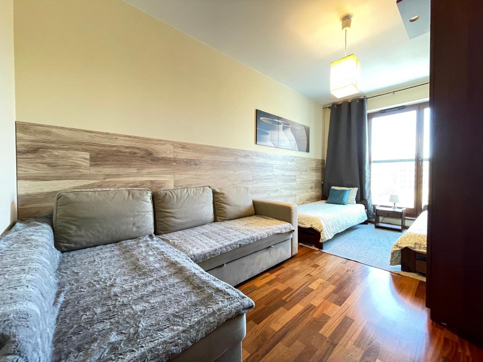 Apartment Superior Pulawska, 4 Rooms, 3 Bedrooms, Metro! Recepcion24h! *