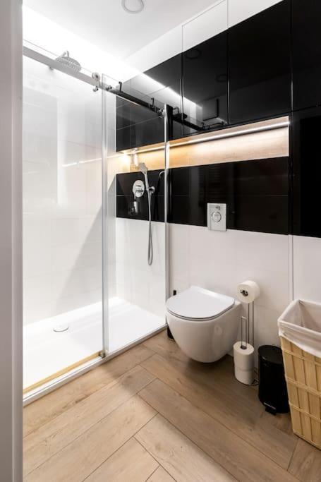 Mennica - Two Bedroom With Terrrace&144 Apartamento