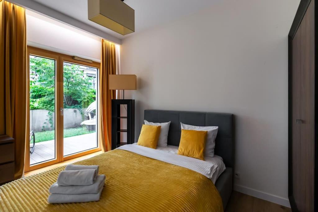 Apartamento Mennica - Two Bedroom With Terrrace&144