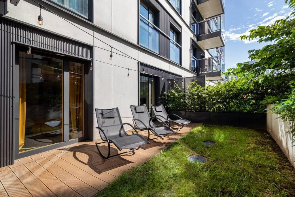 Apartamento Mennica - Two Bedroom With Terrrace&144 Varsóvia