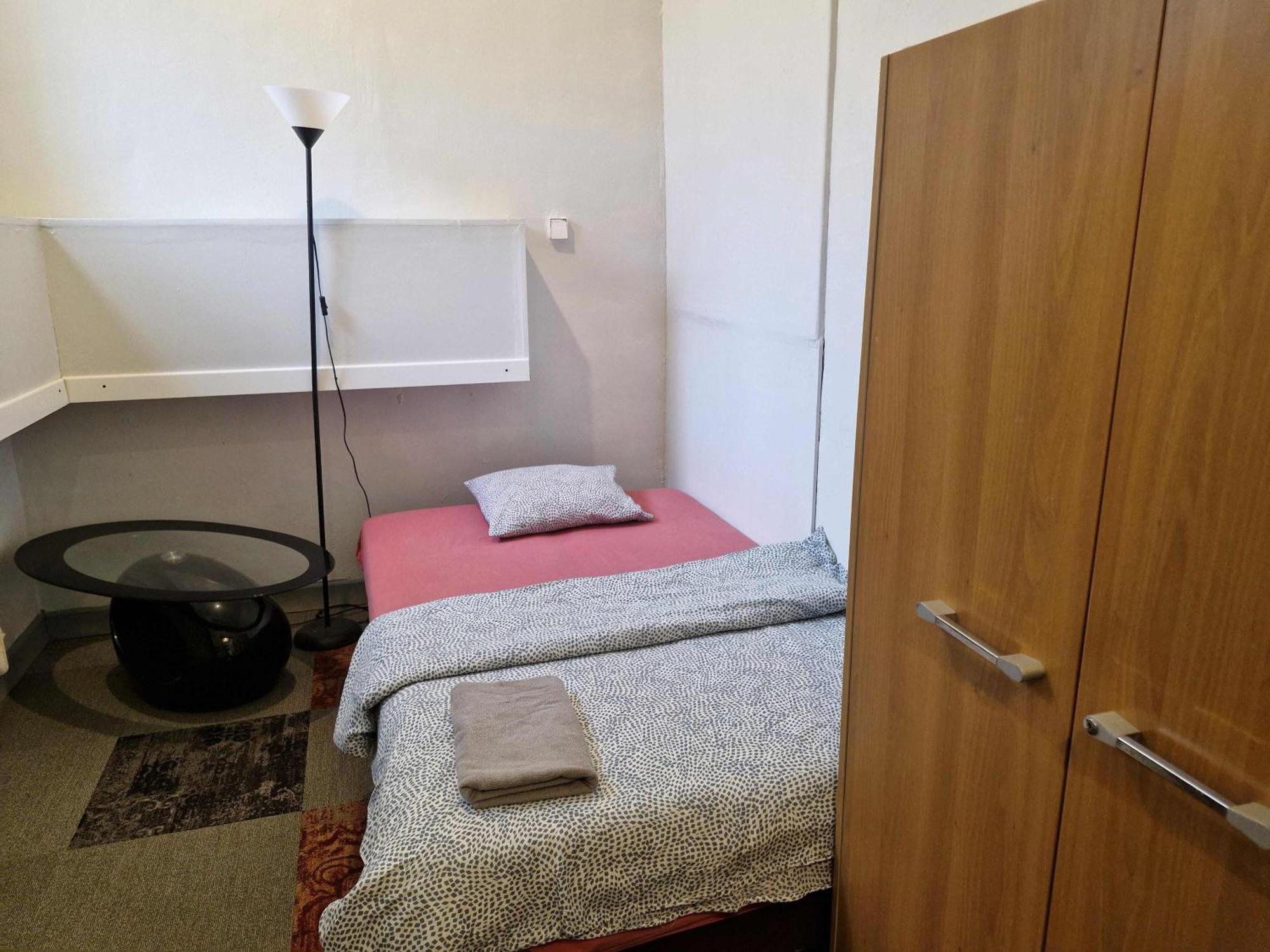 Przy Metro Wierzbno Hostel