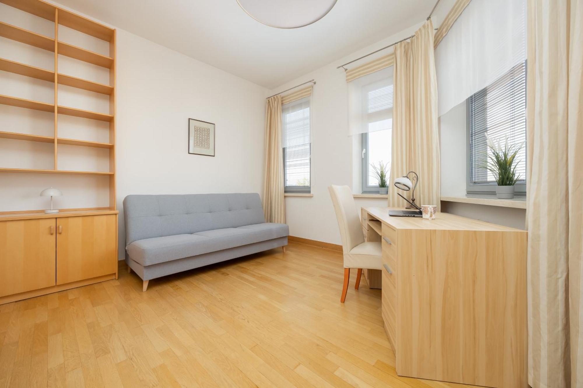 Family With Parking Mokotow By Renters Apartamento