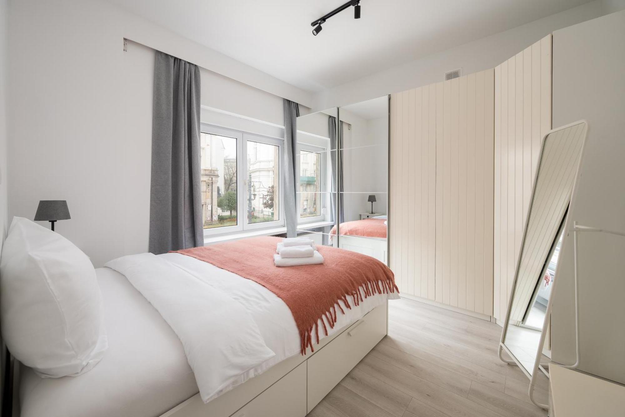 Plac Zbawiciela Deluxe Apartment Warsaw