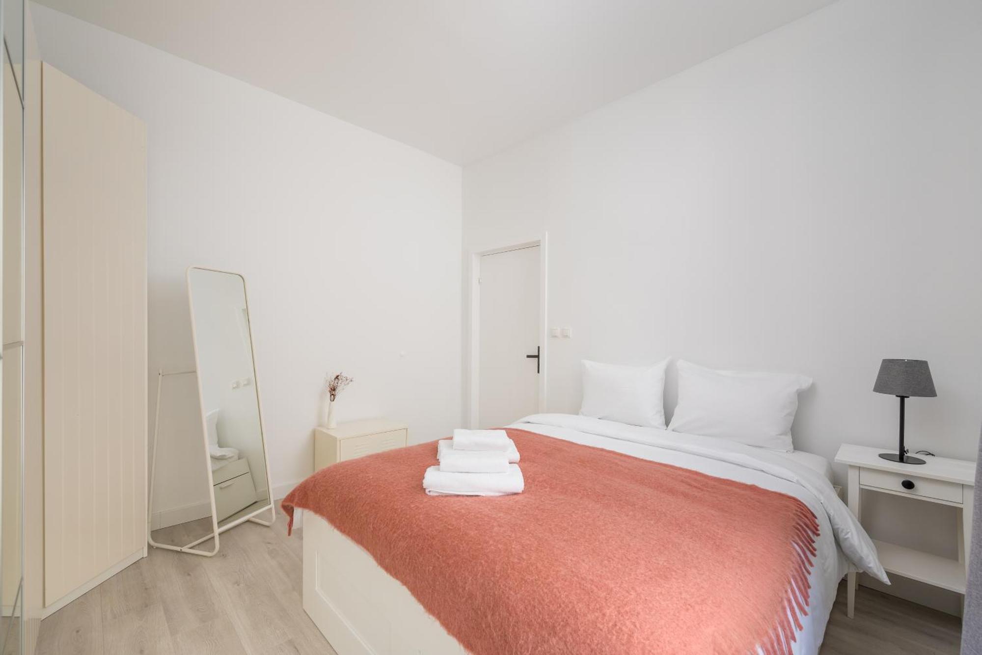 Plac Zbawiciela Deluxe Apartment Warsaw