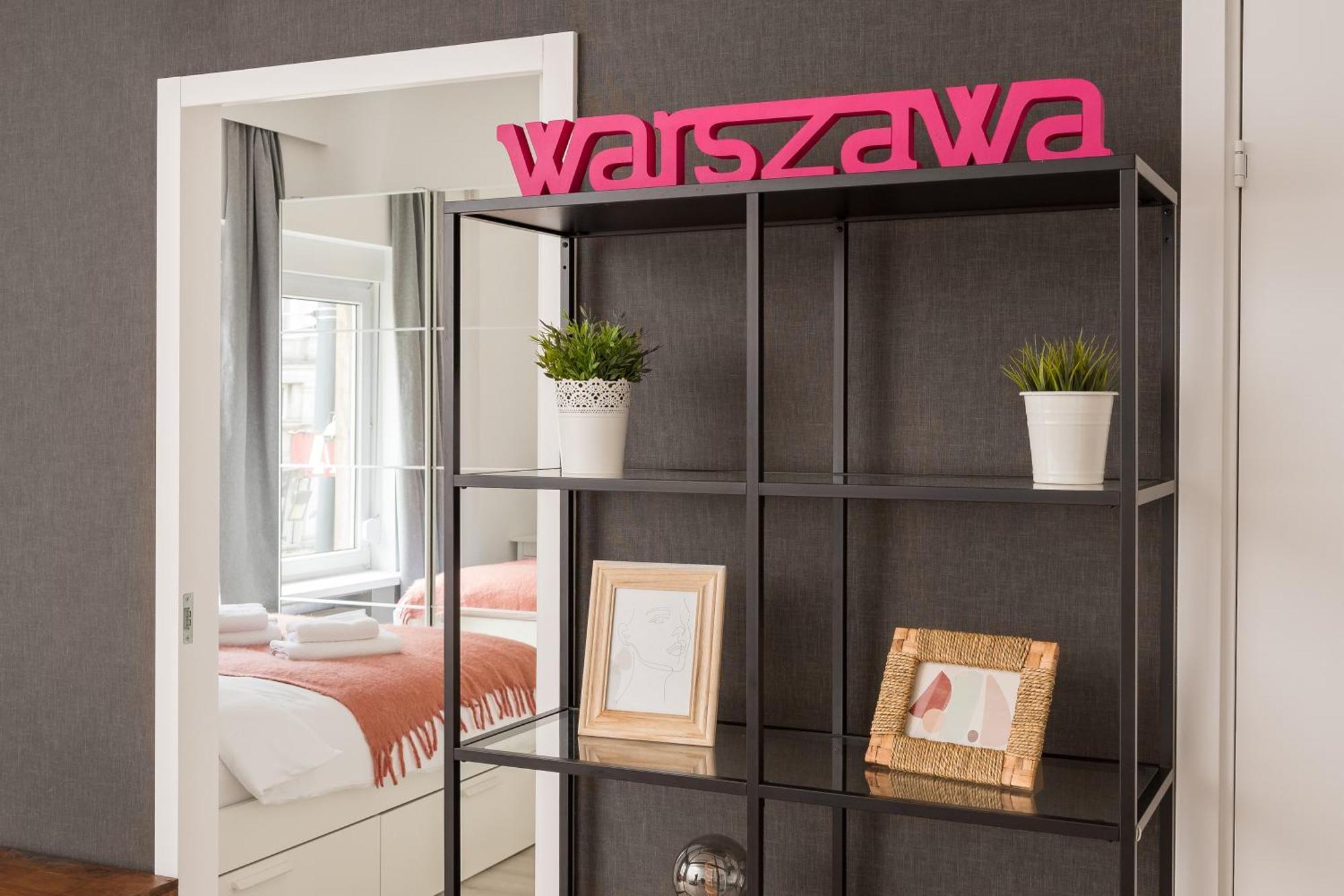 Plac Zbawiciela Deluxe Warsaw