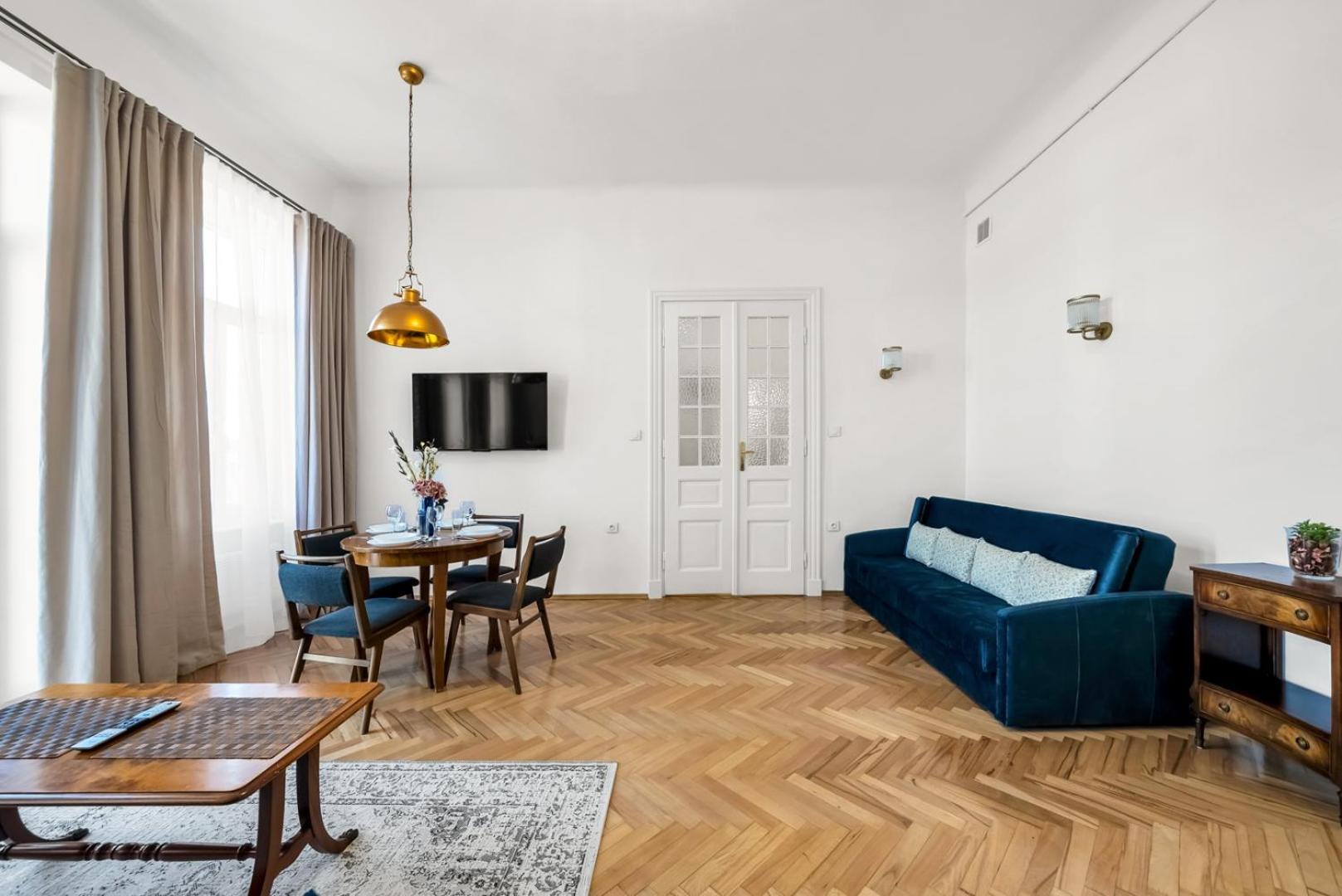 Stara Praga - Location, Balcony - By Rentujemy Apartment *