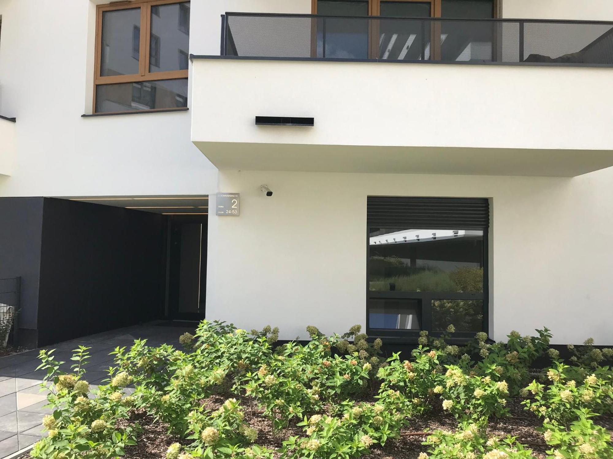 Superior Komputerowa, 4 Rooms, 3 Bedrooms, Airport-city Train, Metro! 24h Reception! Apartament *