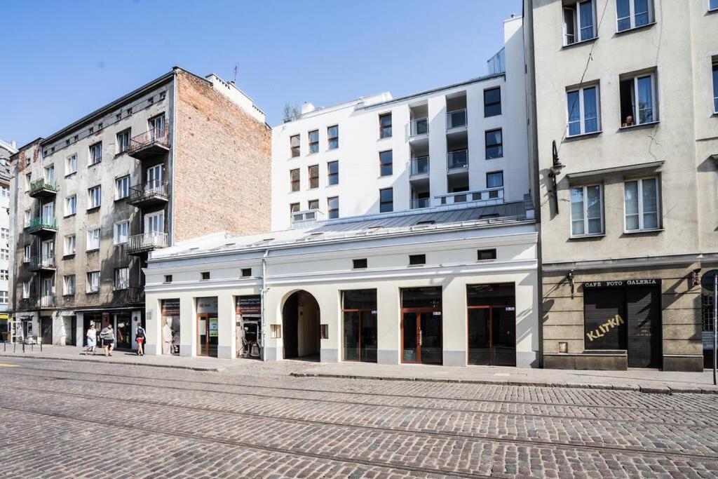 Close-golden In - Cozy And Stylish Studio - Zabkowska B Apartment *
