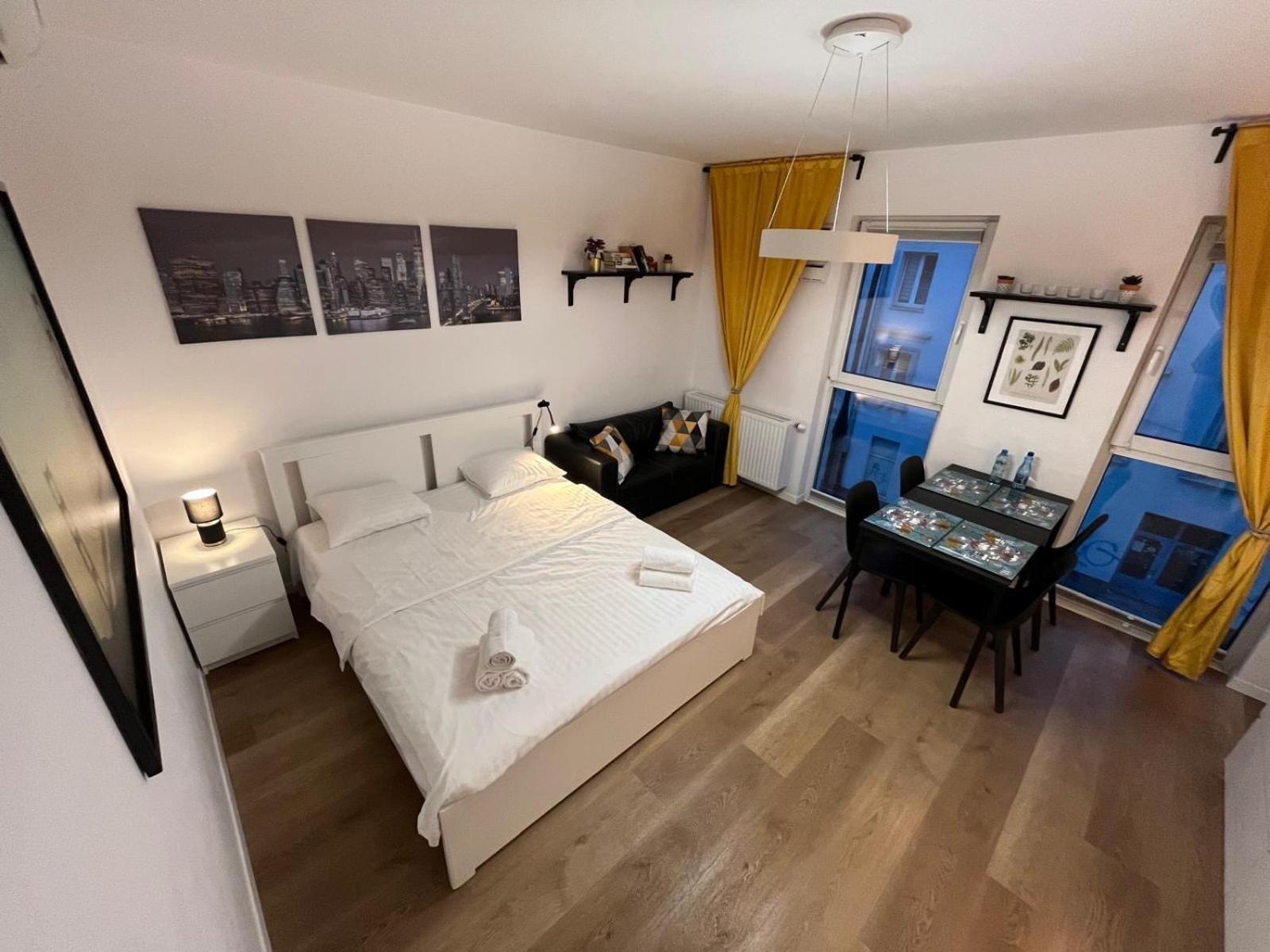 Targowa Charming Apartment *