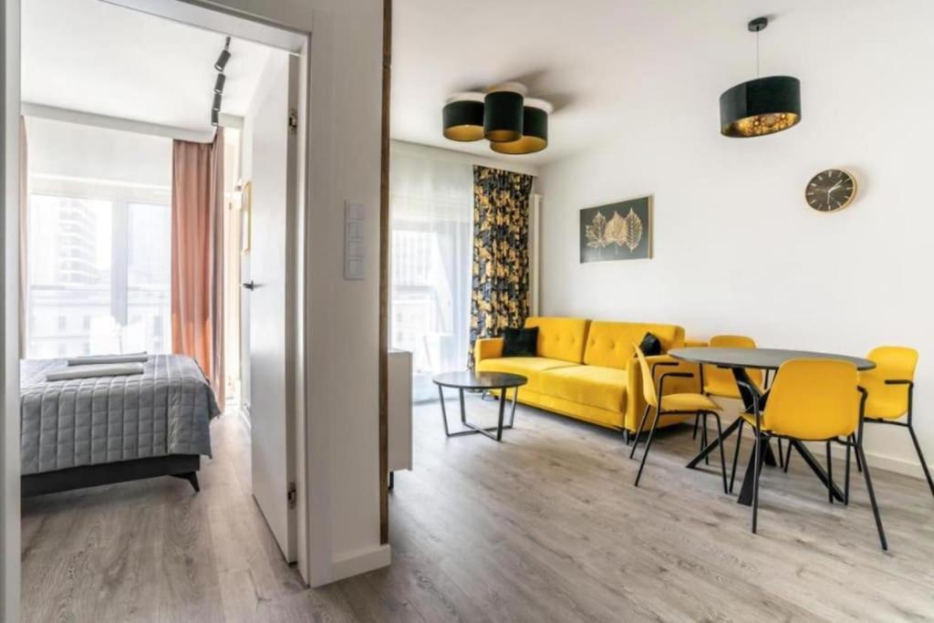 Urban Chic - Mennica - One Bedroom -citycenter&306 Apartment