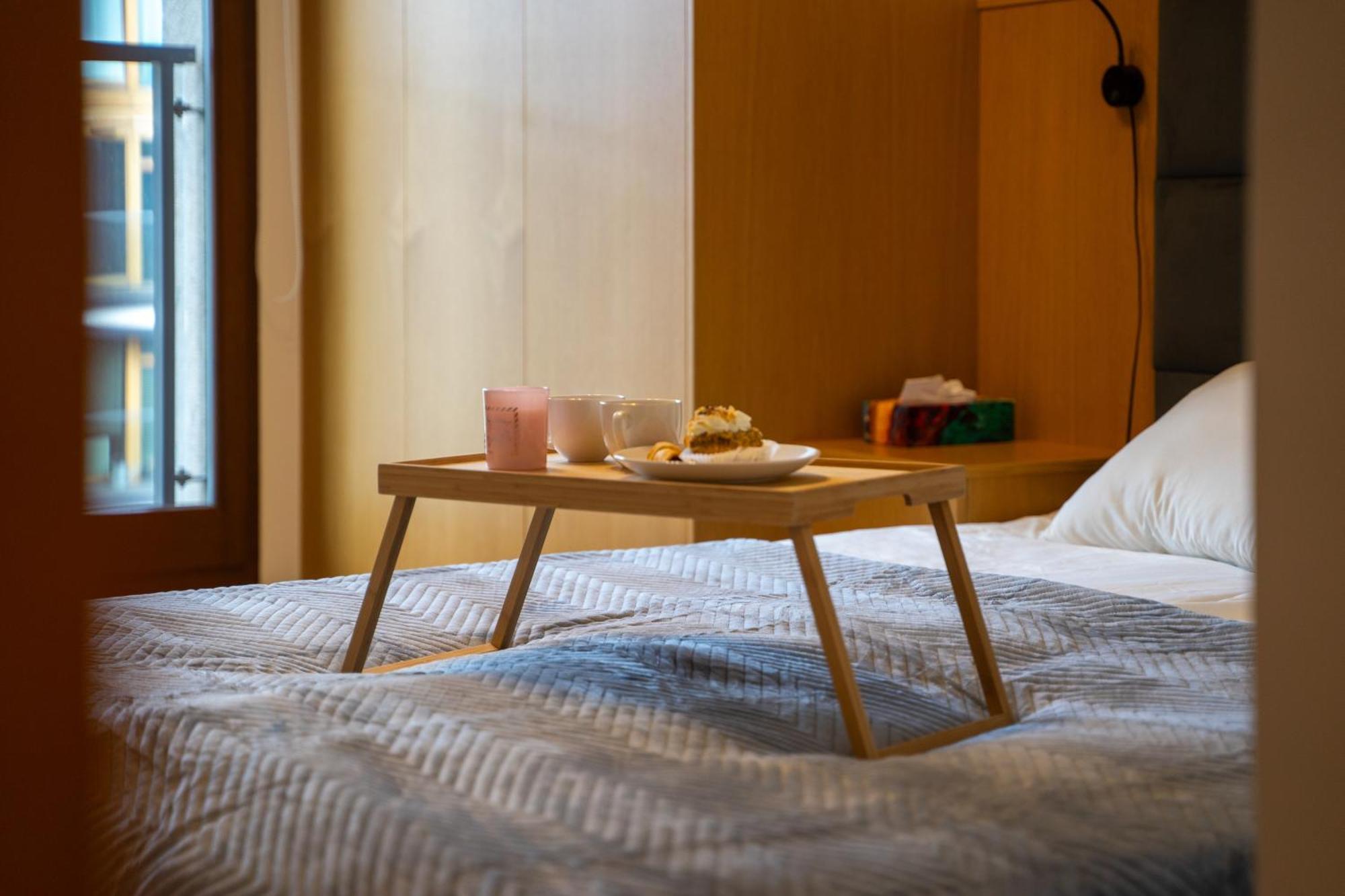 Kolejowa - Parking, Balcony, Workspace - By Rentujemy Apartment Warsaw