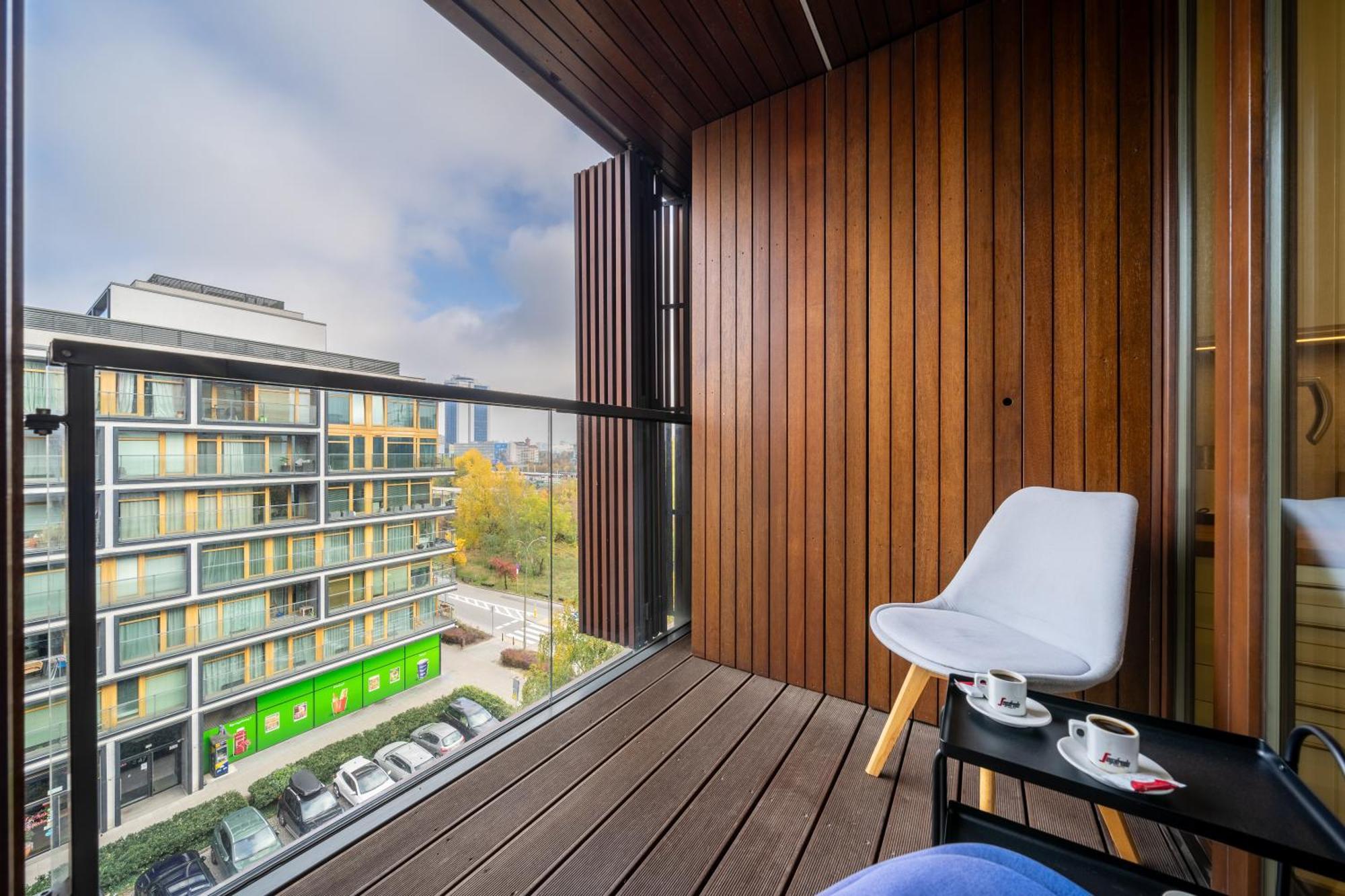 Kolejowa - Parking, Balcony, Workspace - By Rentujemy * Warsaw