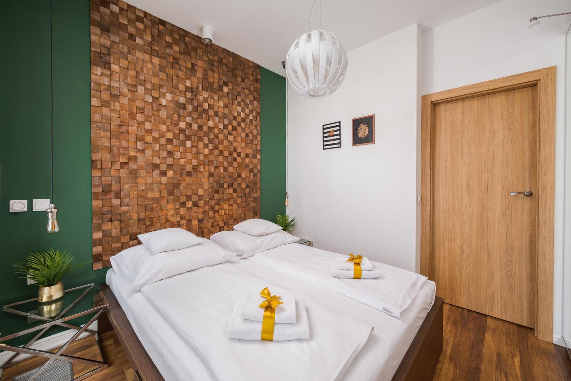 Kolejowa Aparthotel 3*