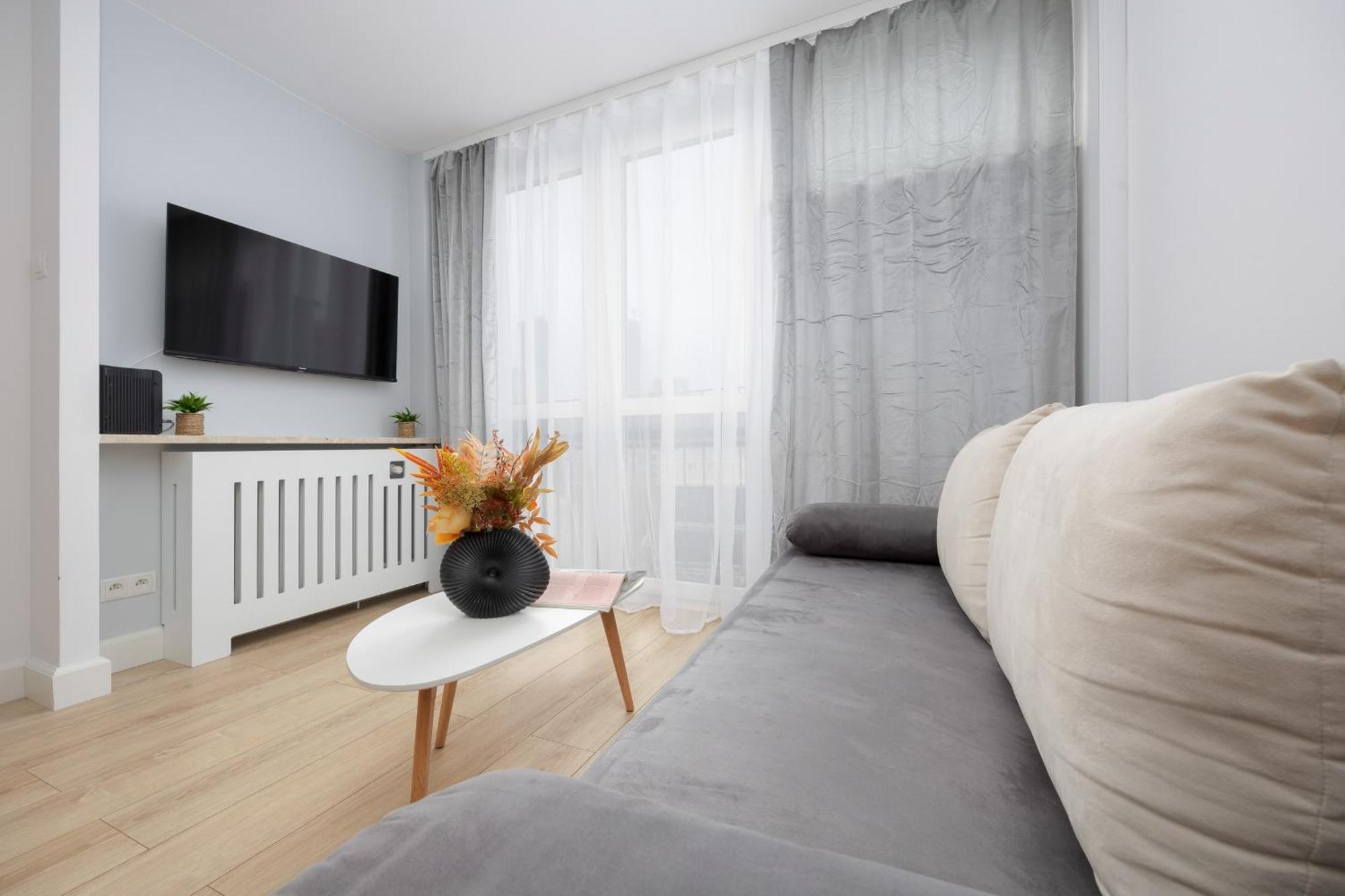 Chlodna With A View Wola By Renters Warsaw