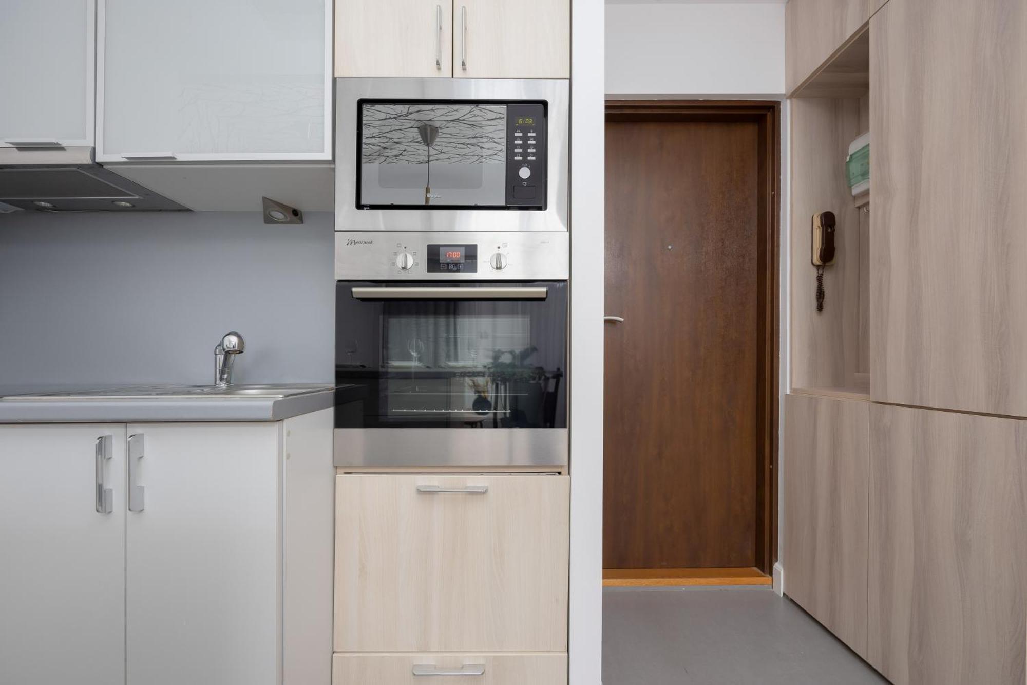 Căn hộ Chlodna With A View Wola By Renters Warsaw