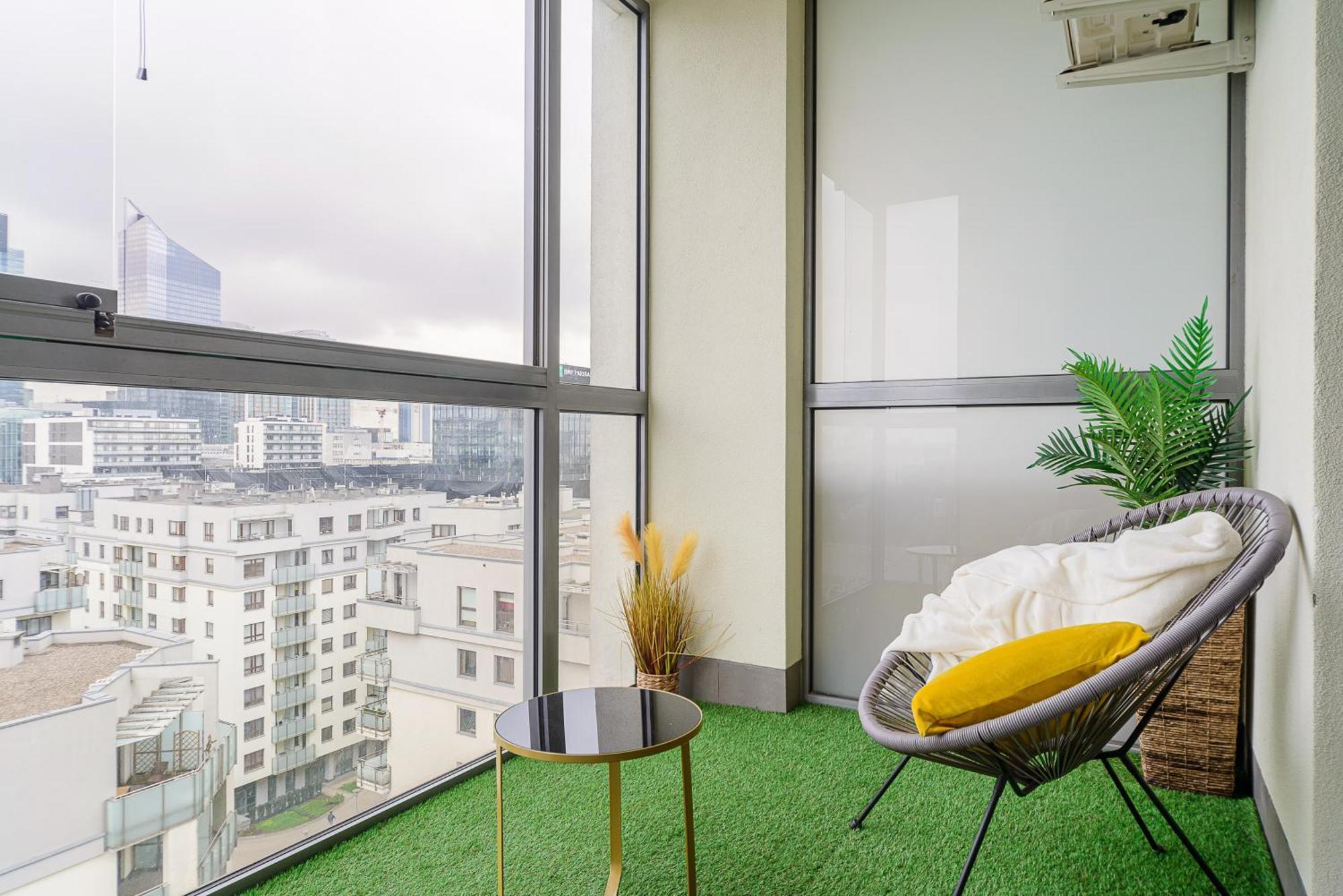 Premium In The Center Of With Free Parking & Balcony Apartamento *