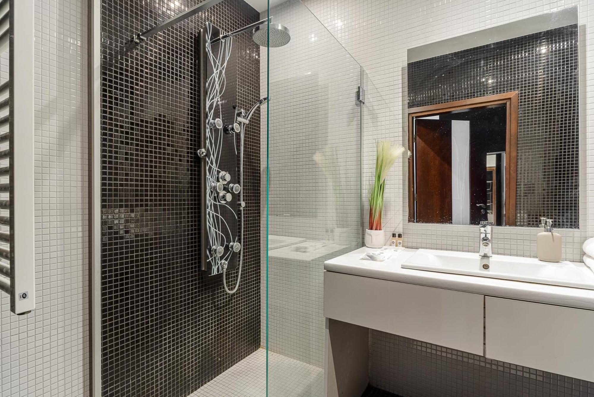 Premium In The Center Of With Free Parking & Balcony * Varsóvia