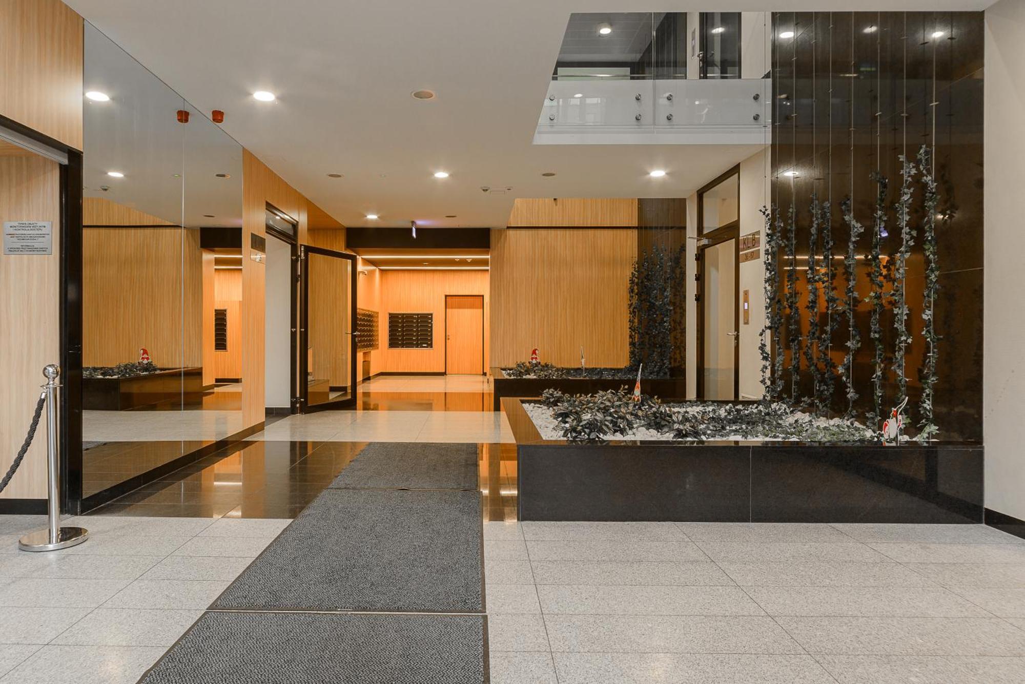 Apartamento Premium In The Center Of With Free Parking & Balcony Varsóvia