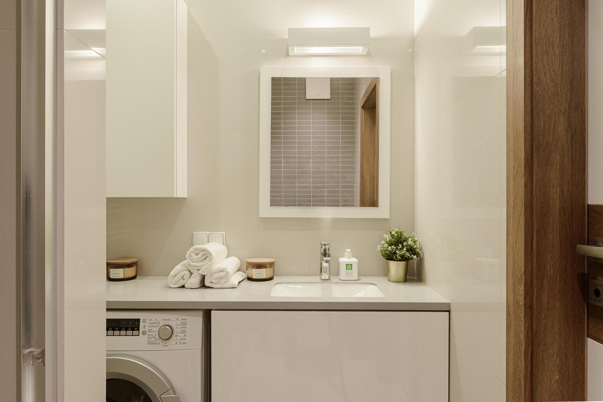 Apartamento Premium In The Center Of With Free Parking & Balcony