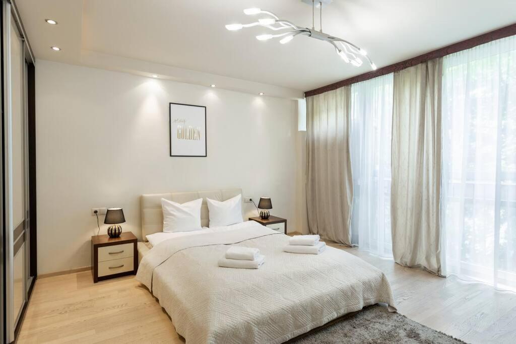 Urban Chic - One Bedroom -luxury - Grzybowska 5 Apartment Warsaw