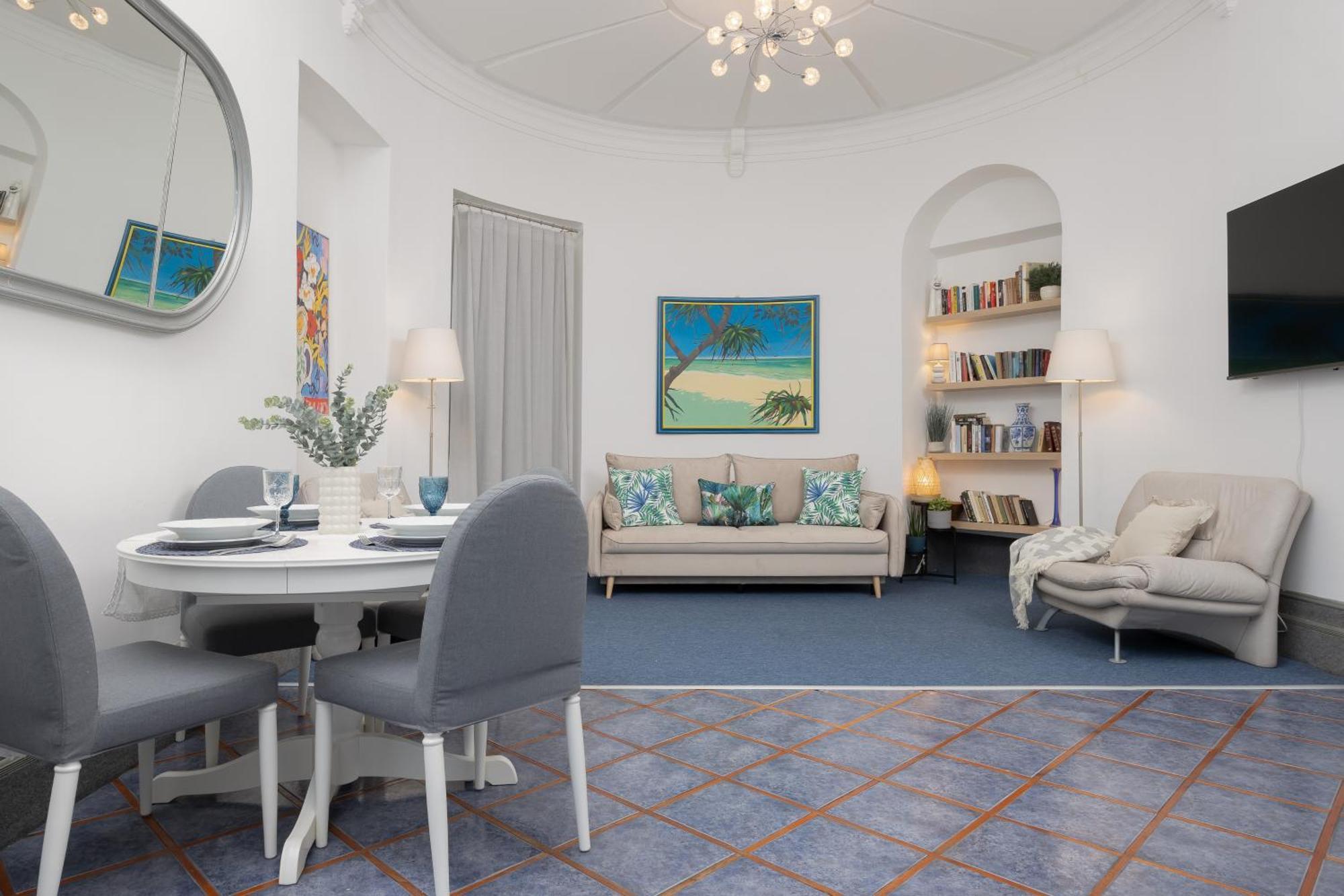 Apartment Spacious In The Center By Rent Like Warsaw