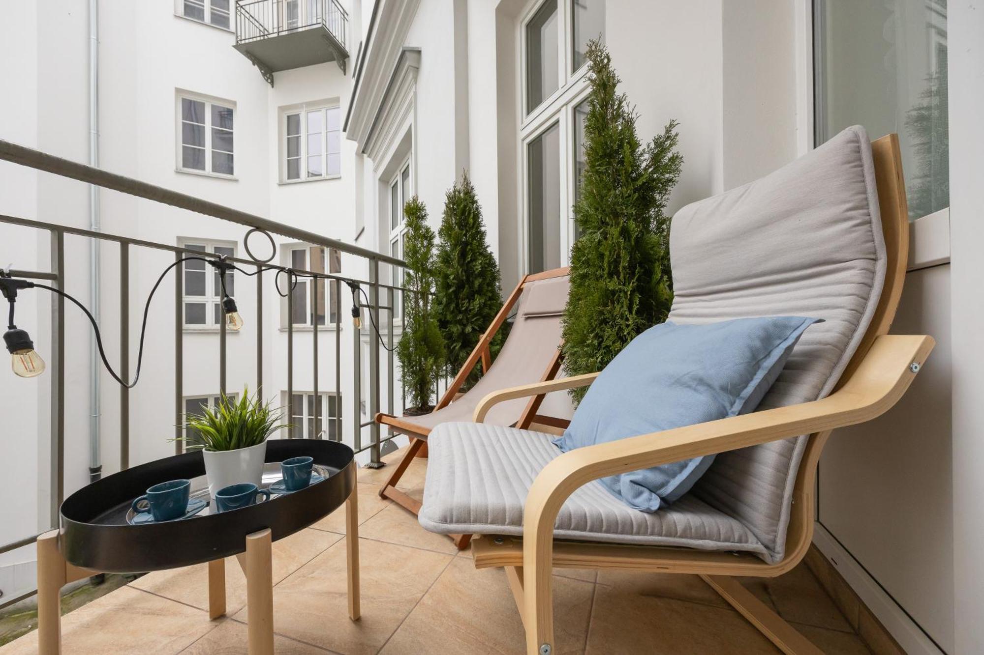 Spacious In The Center By Rent Like Warsaw