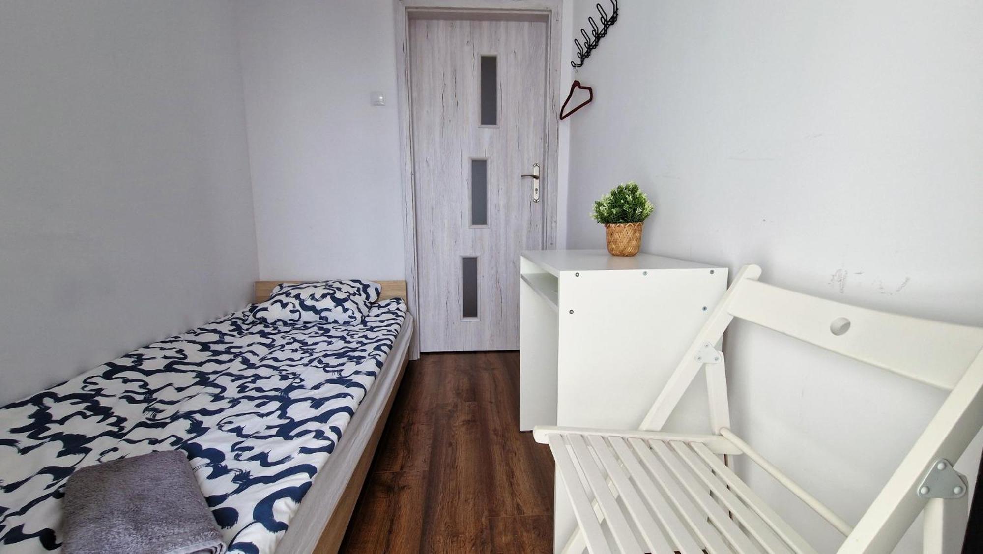 Meander Natolin Blisko Metra Hostel