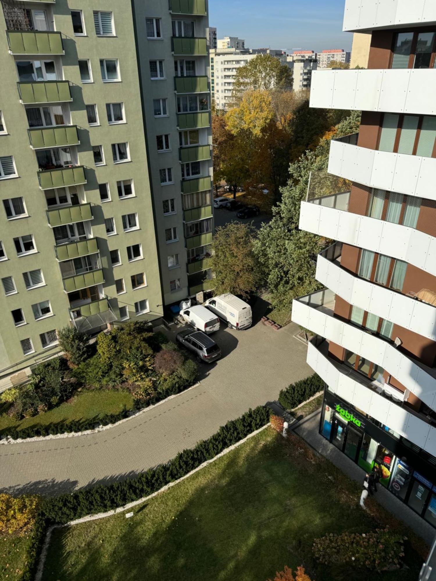 Metro Wilanowska Aparts Apartment Warsaw