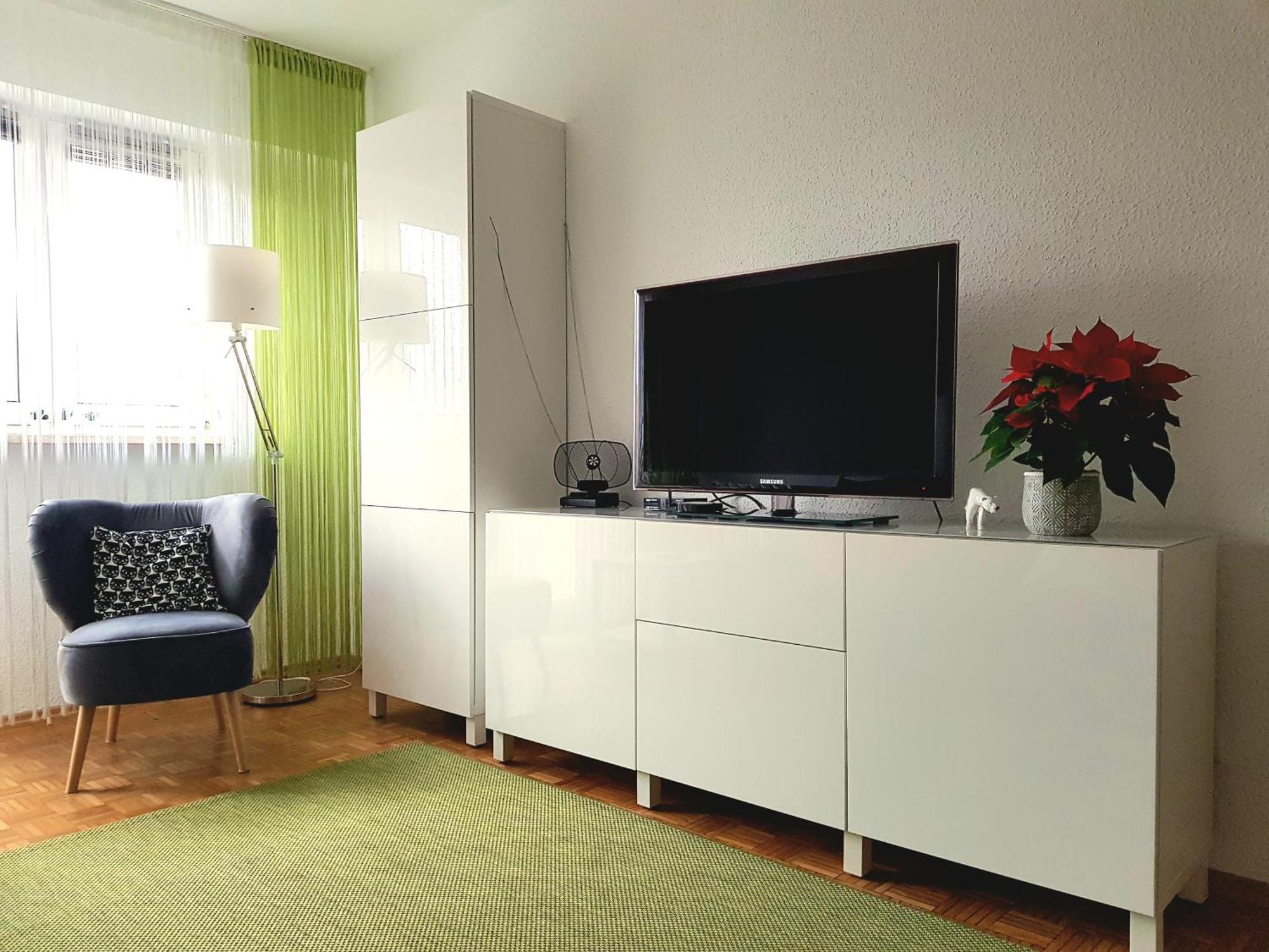 Wygodny Dwupokojowy Pomiedzy Lotniskiem A Centrum Apartamento *