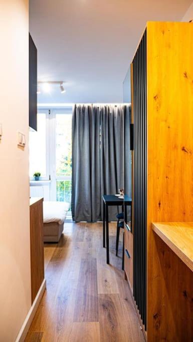 Funkcjonalne Blisko Przystankow Apartamento *