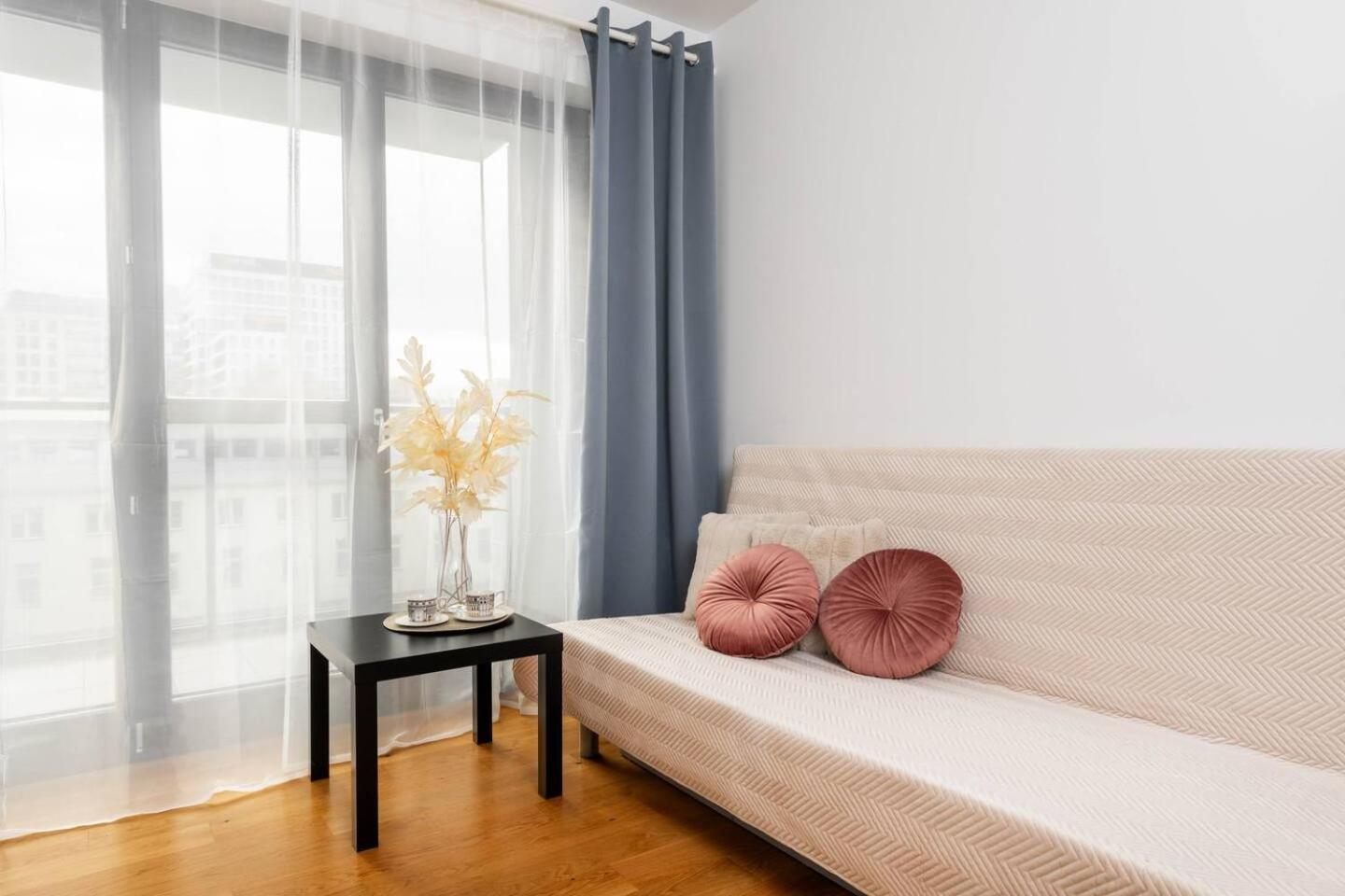 Apartment Vista Metro Plocka
