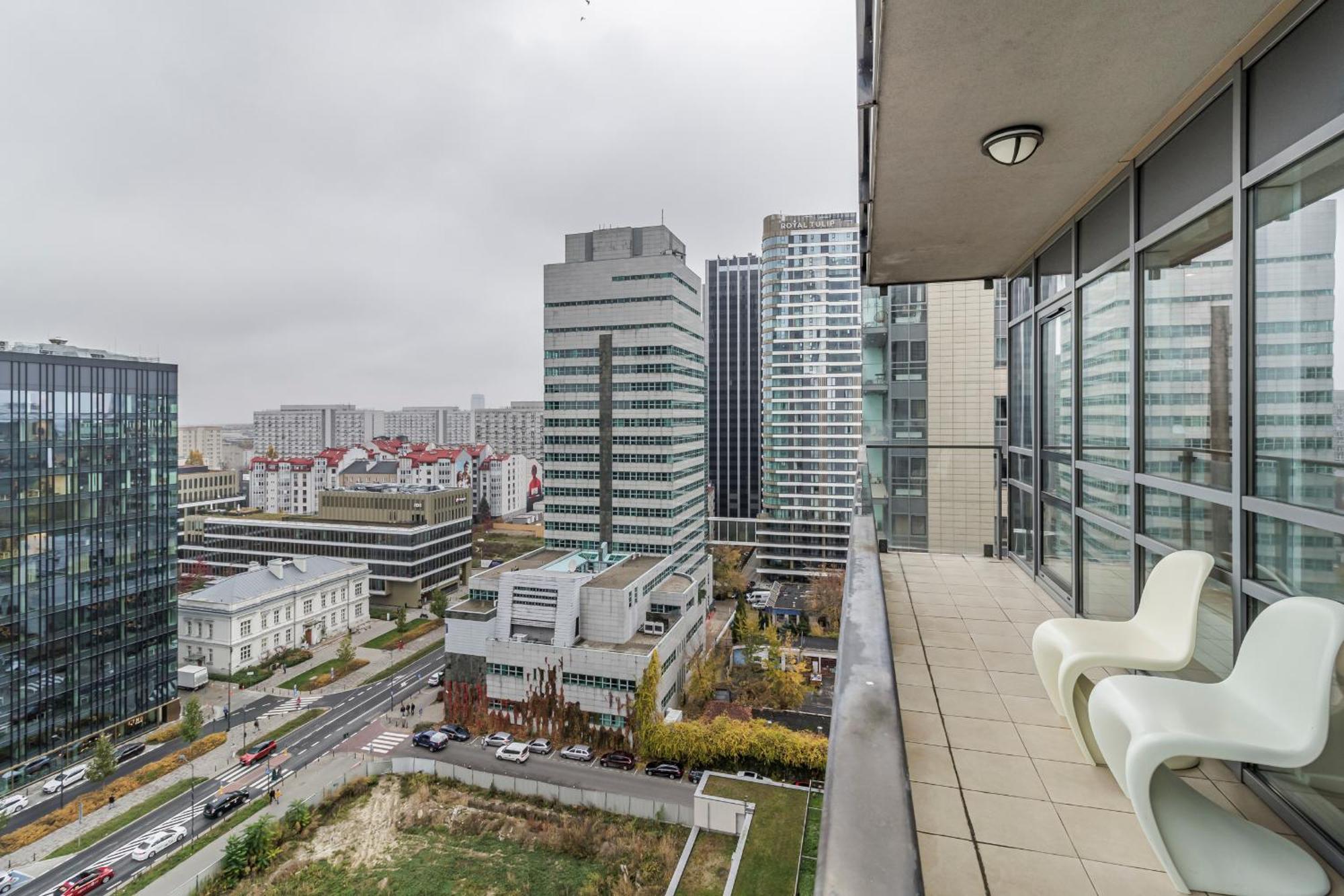 Heart Of - Premium 2-room, Centre *