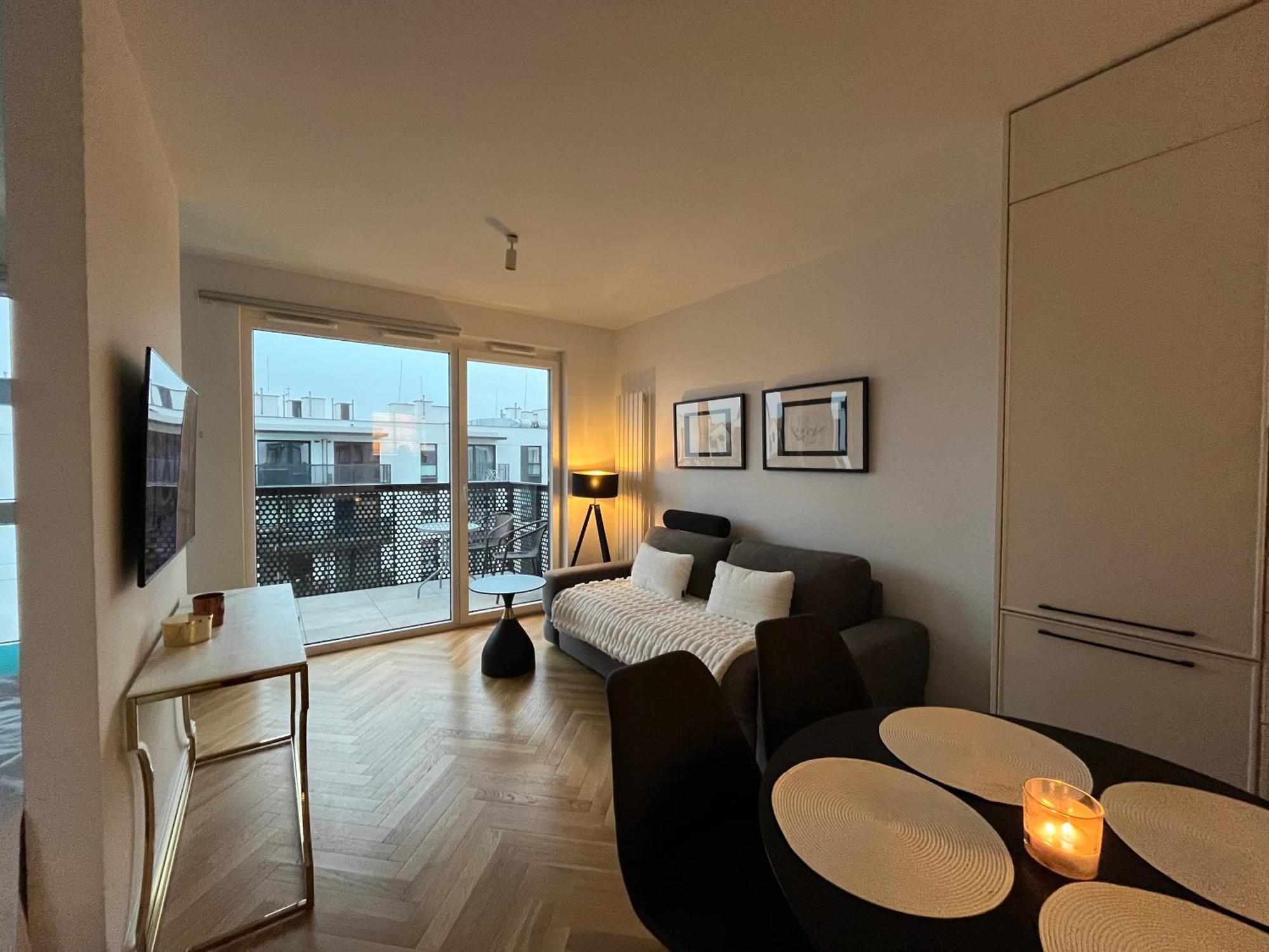 - Podskarbinska Apartament *