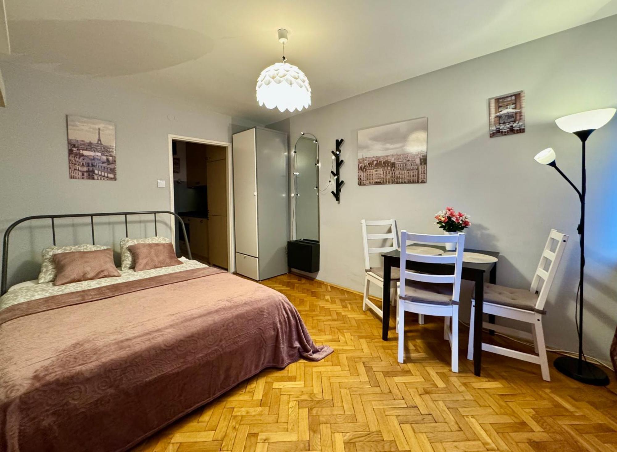 K22 Palac Kultury I Nauki /bagno Apartment