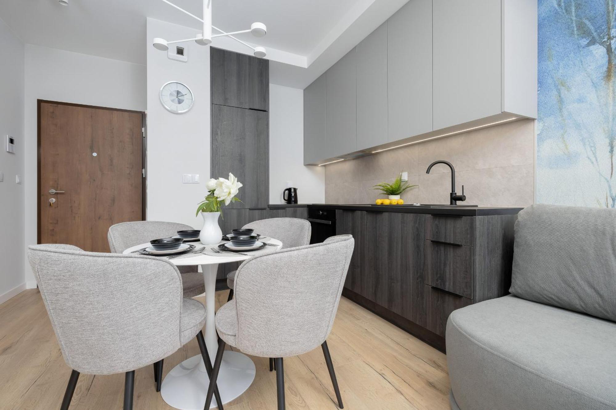Wyjatkowe Studia W Warszawie By Renters Warsaw