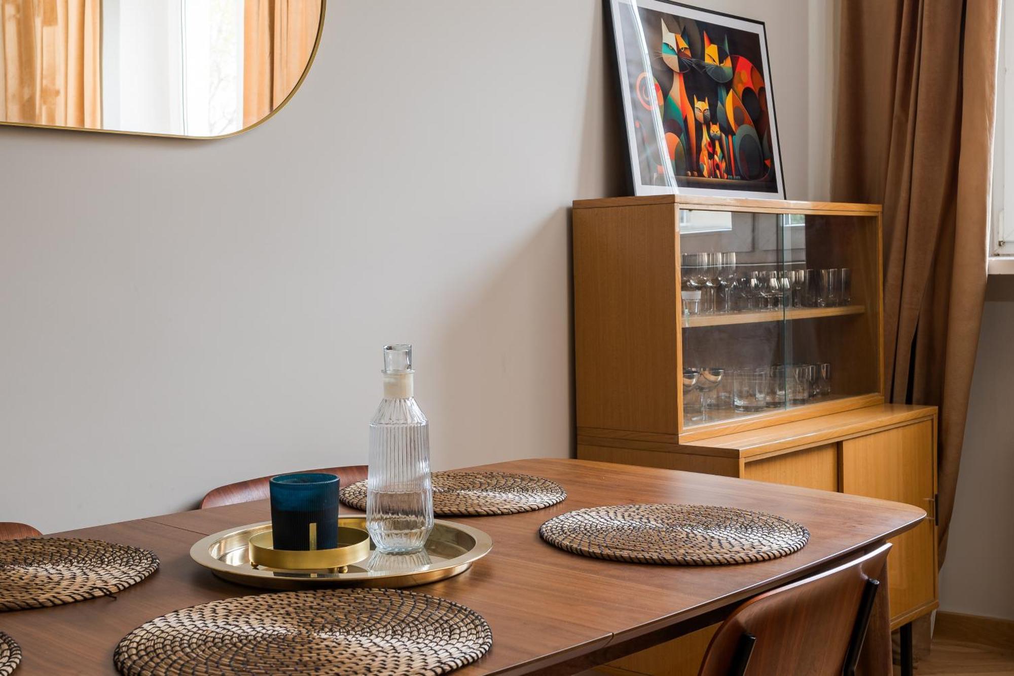 Plac Zbawiciela Stylish Apartment Warsaw