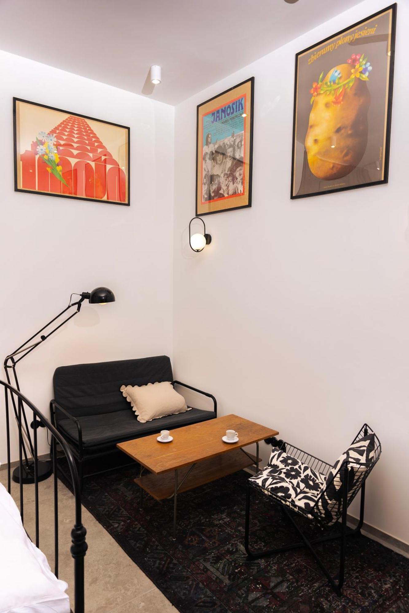 Central Poster Studio *