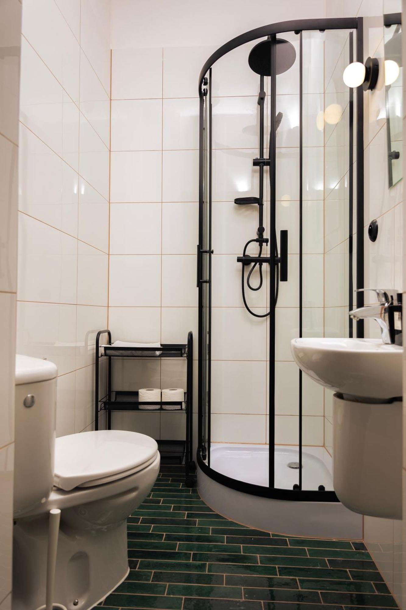 Central Poster Studio Apartment *