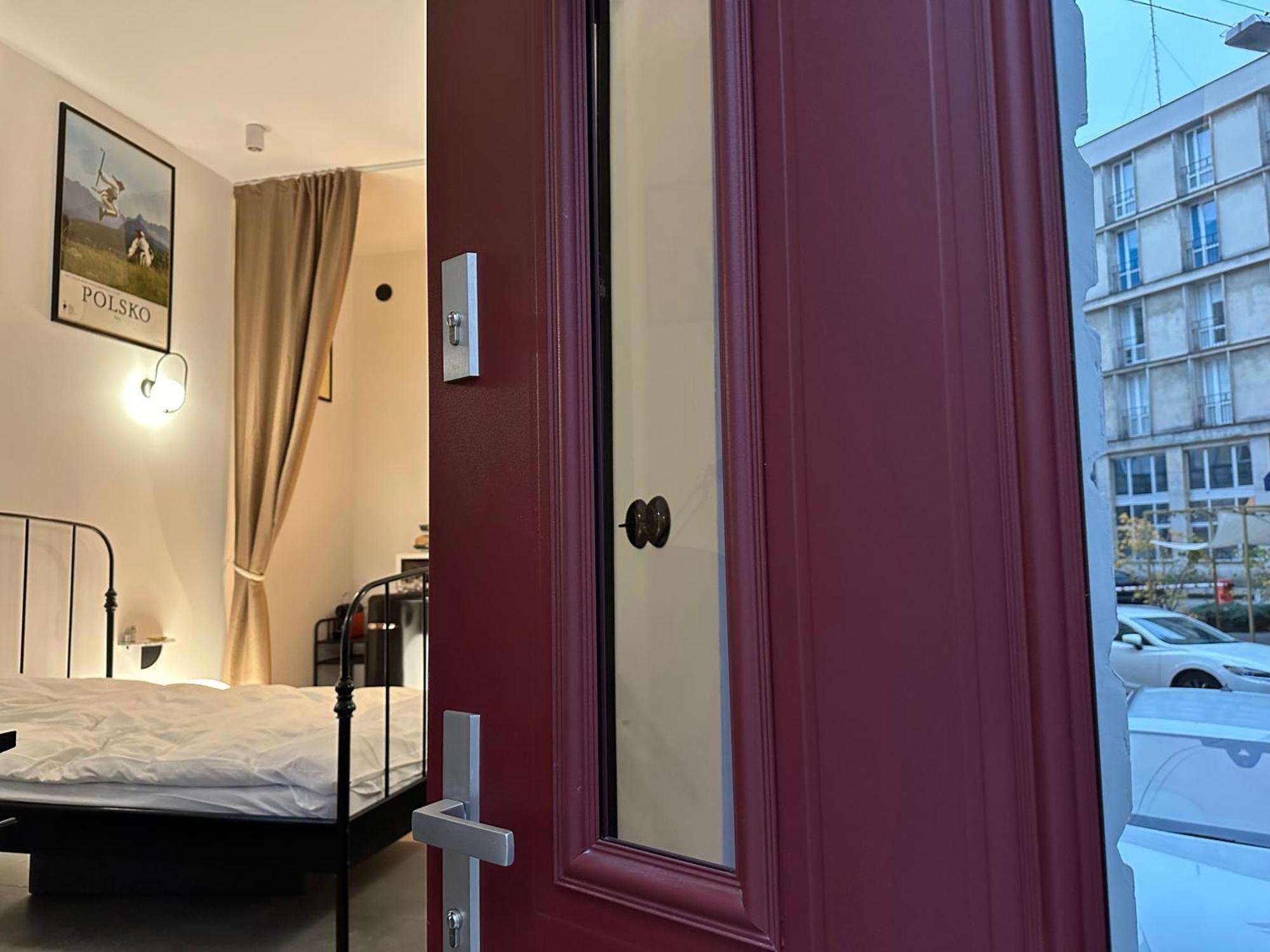 Central Poster Studio Apartment *
